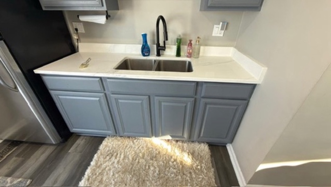 Gray kitchen cabinets, project photo 2
