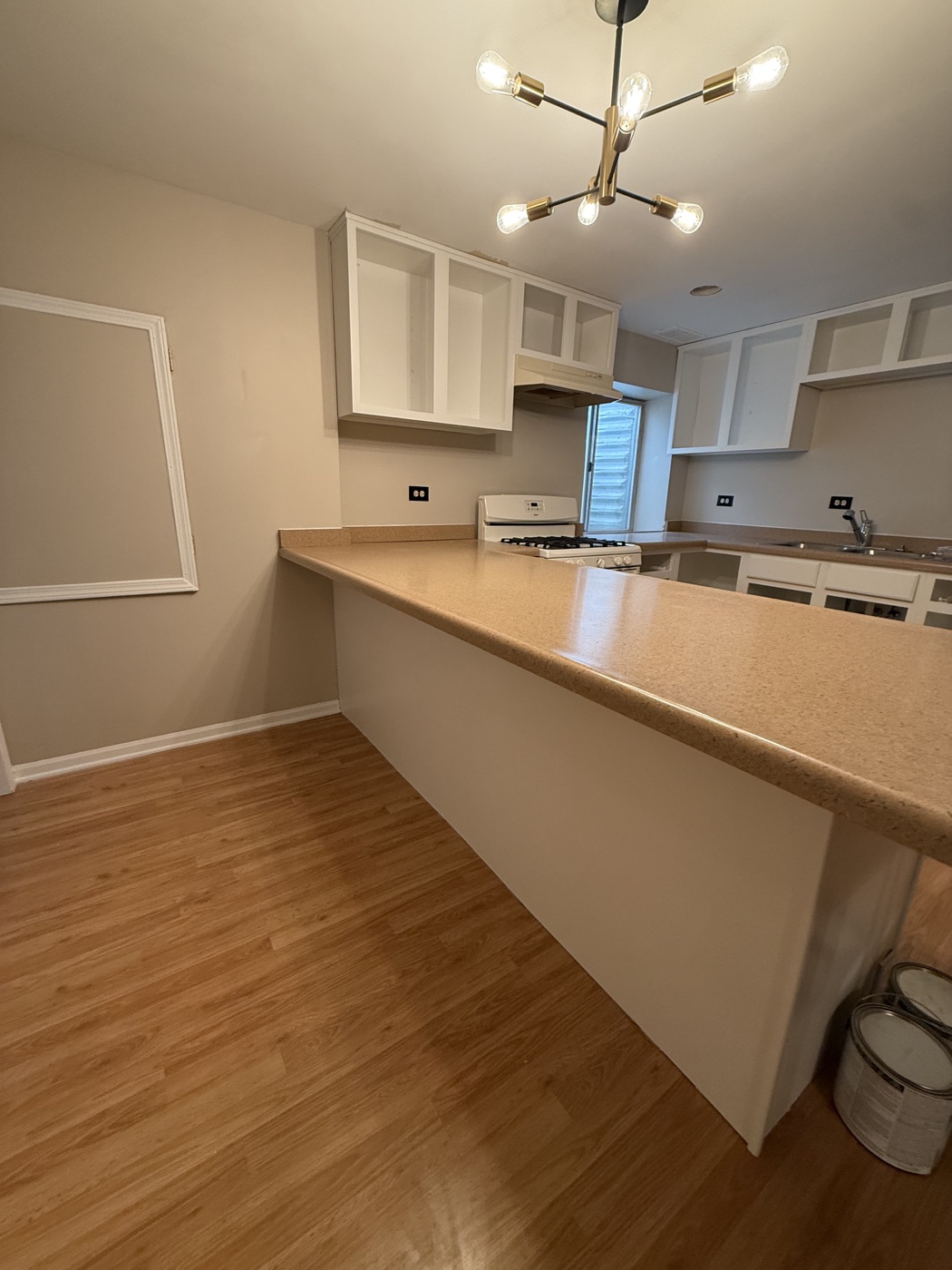 White kitchen cabinet refinishing, project photo 8