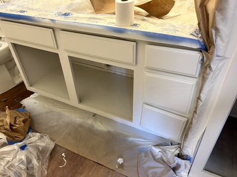 Monroe apartment cabinets · Pure White, Process · Lower cabinets and drawers