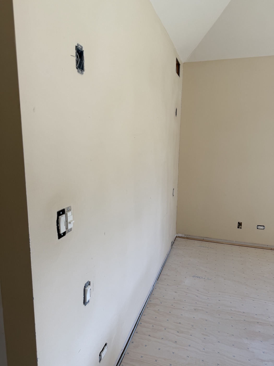 Whole-house drywall and paint, project photo 15